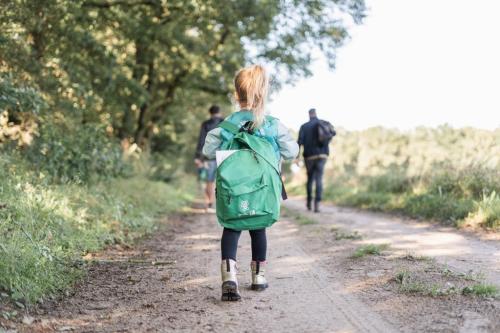 fedcb658-3afa-4759-93e7-ba153656f5a1